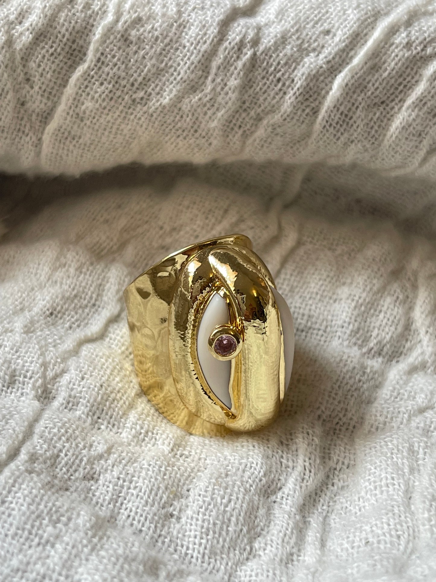 Cowrie Ring
