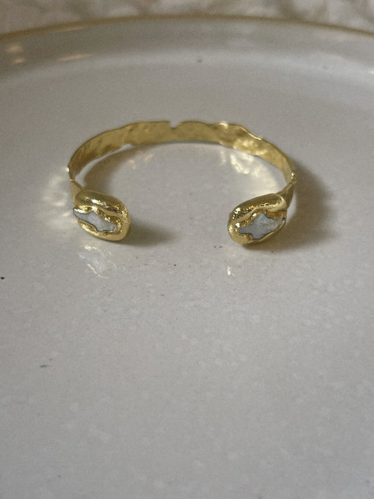 Cross bangle